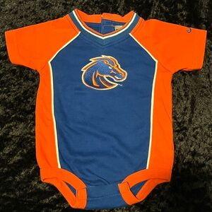 Boise State Broncos Infant Onesie - Blue and Orange 6-9 months.